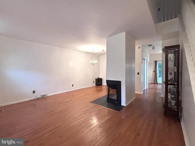 12 TASLEY CT, Robbinsville, NJ 08691