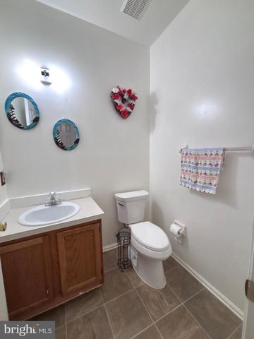 12 TASLEY CT, Robbinsville, NJ 08691