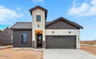 648 Paseo De La Reina Street, Horizon City, TX 79928