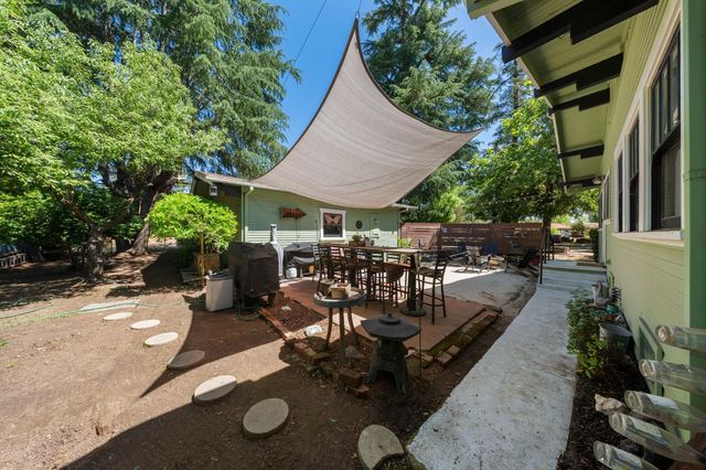 604 Maze Blvd, Modesto, CA 95351