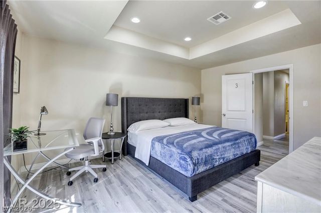 4068 Spitze Drive, Las Vegas, NV 89103