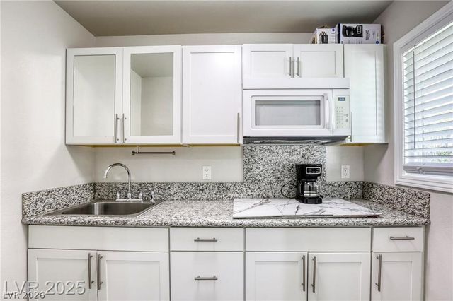 4068 Spitze Drive, Las Vegas, NV 89103