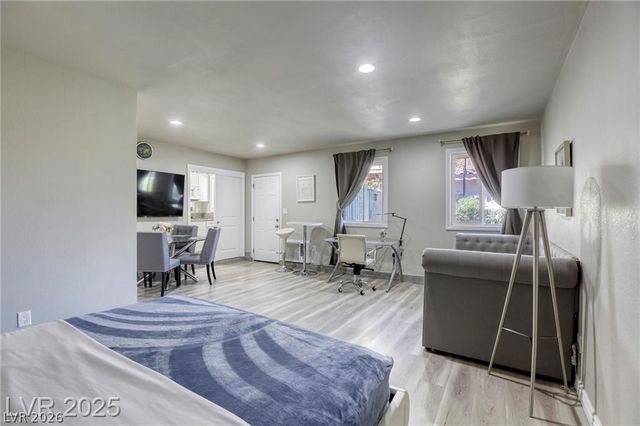 4068 Spitze Drive, Las Vegas, NV 89103