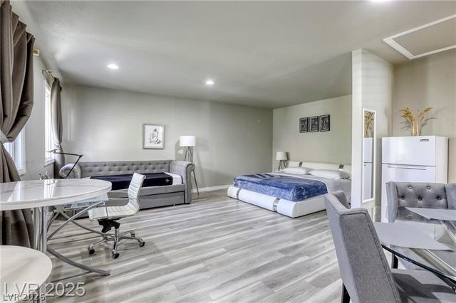 4068 Spitze Drive, Las Vegas, NV 89103