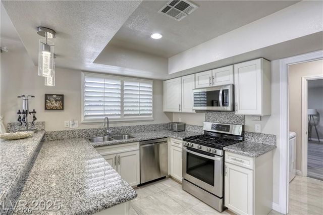4068 Spitze Drive, Las Vegas, NV 89103
