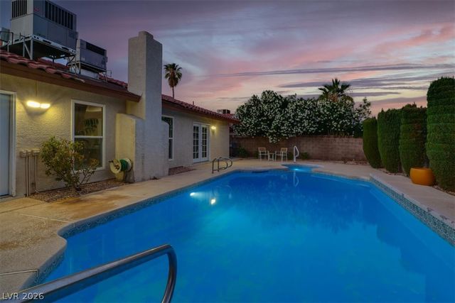 4068 Spitze Drive, Las Vegas, NV 89103