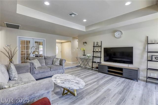 4068 Spitze Drive, Las Vegas, NV 89103