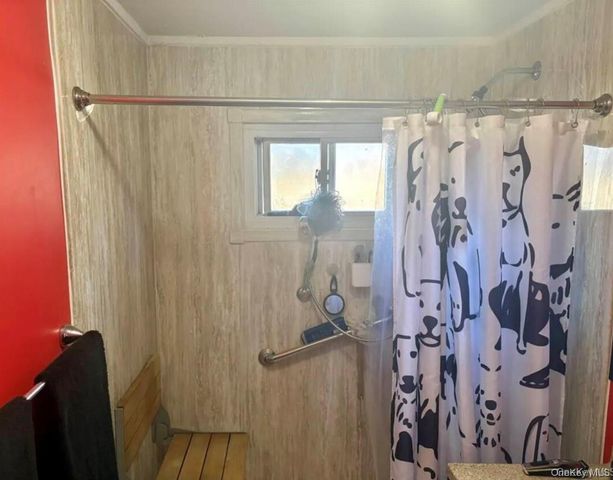 11 Tell Avenue, Deer Park, NY 11729