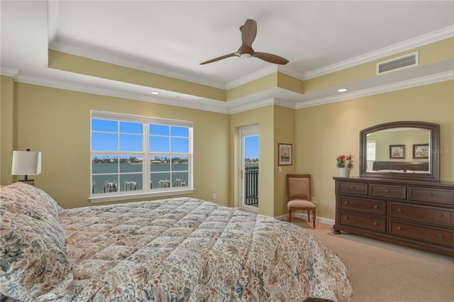 312 8TH AVENUE N 203, Tierra Verde, FL 33715