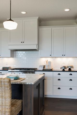 725 Crest Curve, Hudson, WI 54016