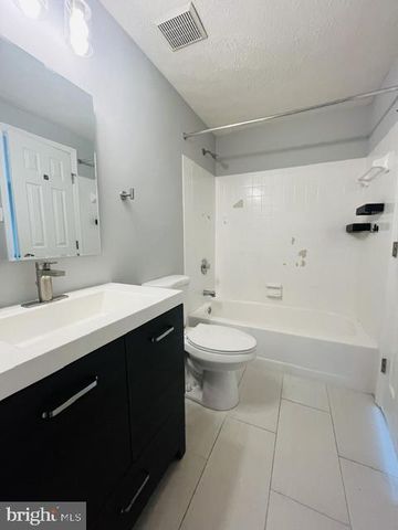 11 CAVAN GRN, Nottingham, MD 21236