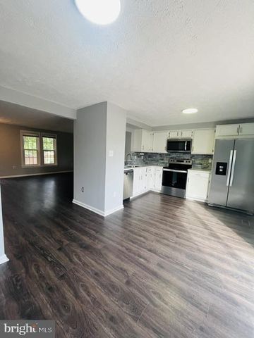 11 CAVAN GRN, Nottingham, MD 21236