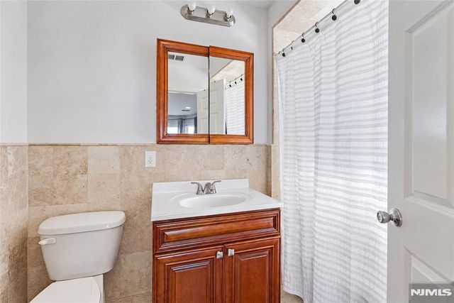 8512 Smith Avenue, North Bergen, NJ 07047