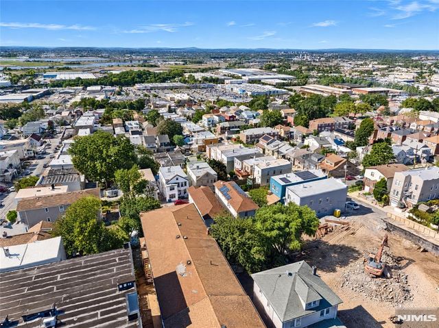 8512 Smith Avenue, North Bergen, NJ 07047