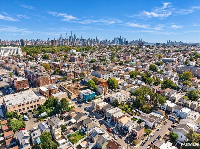 8512 Smith Avenue, North Bergen, NJ 07047