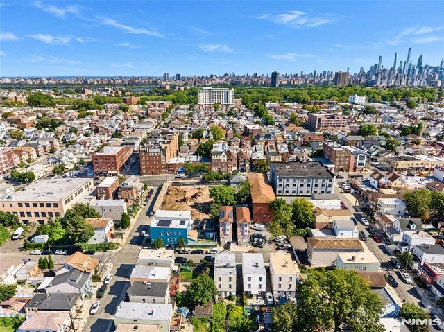 8512 Smith Avenue, North Bergen, NJ 07047