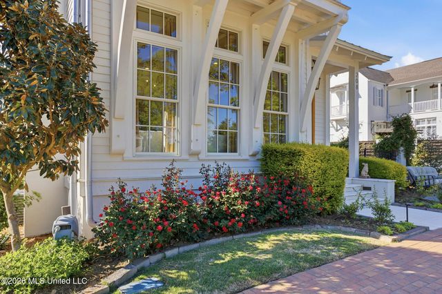 208 N Natchez Drive, Madison, MS 39110