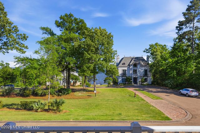 208 N Natchez Drive, Madison, MS 39110