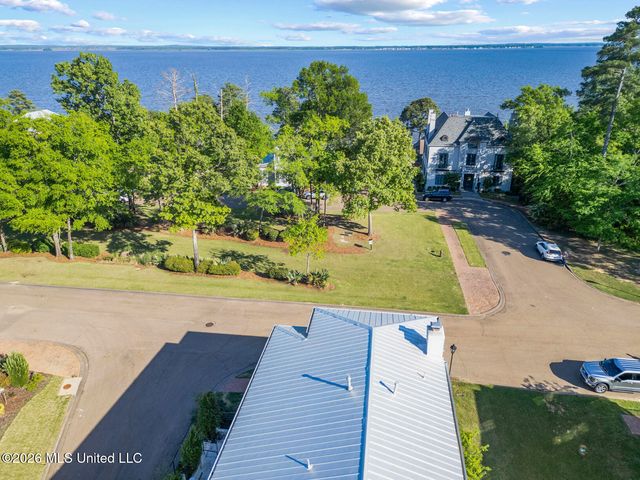 208 N Natchez Drive, Madison, MS 39110