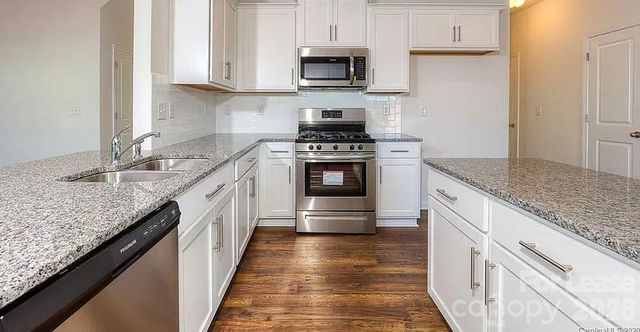 418 Grantham Lane, Charlotte, NC 28262