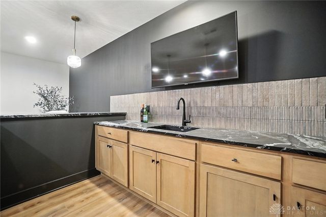 1890 Horseshoe Bend, Dayton, OH 45458