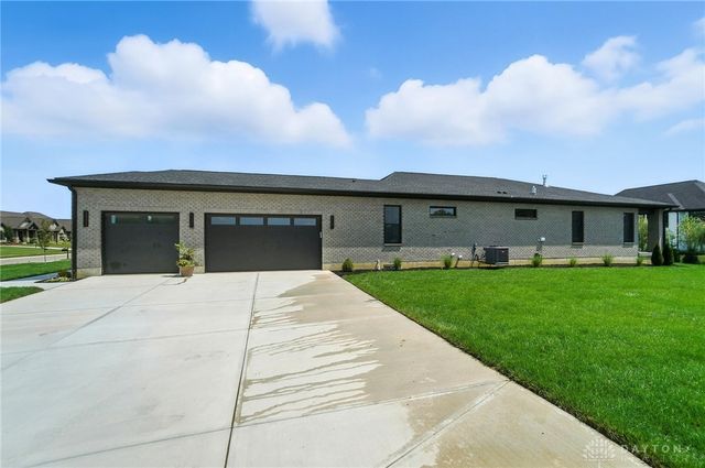 1890 Horseshoe Bend, Dayton, OH 45458