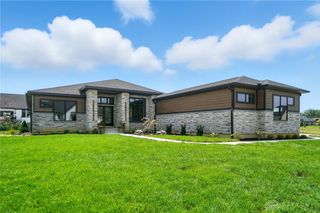 1890 Horseshoe Bend, Dayton, OH 45458