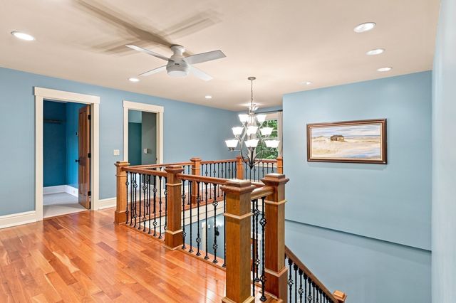 20 Bungalow Point, Wilbraham, MA 01095