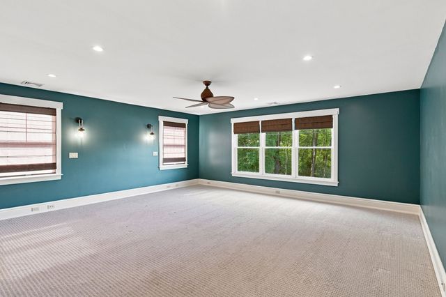 20 Bungalow Point, Wilbraham, MA 01095