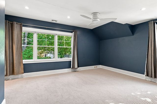 20 Bungalow Point, Wilbraham, MA 01095
