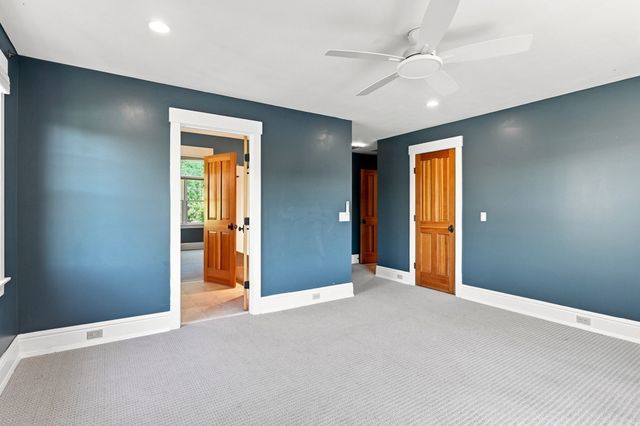 20 Bungalow Point, Wilbraham, MA 01095