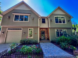 20 Bungalow Point, Wilbraham, MA 01095