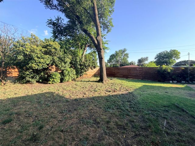 10208 San Lorenzo Drive, Dallas, TX 75228