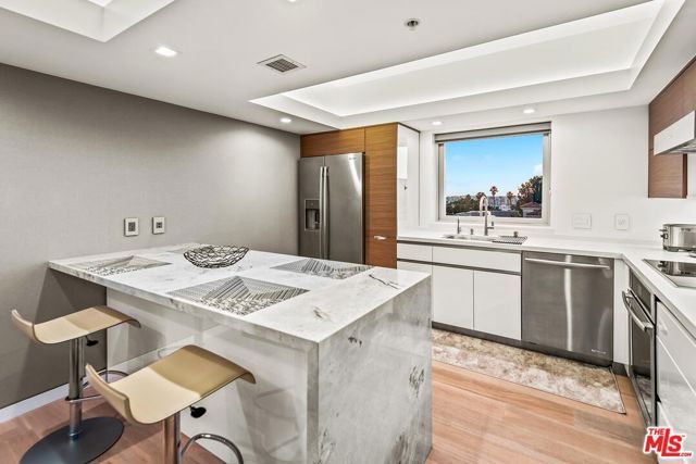 13700 Marina Pointe Drive 617, Marina Del Rey, CA 90292