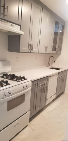 740 E Broadway 3E, Long Beach, NY 11561