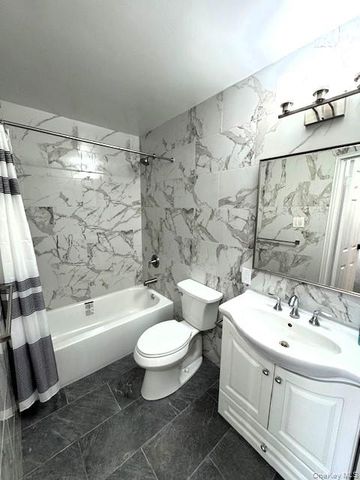 740 E Broadway 3E, Long Beach, NY 11561