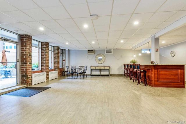 740 E Broadway 3E, Long Beach, NY 11561