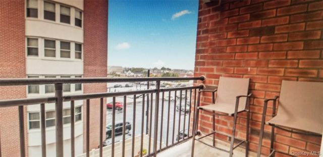 740 E Broadway 3E, Long Beach, NY 11561