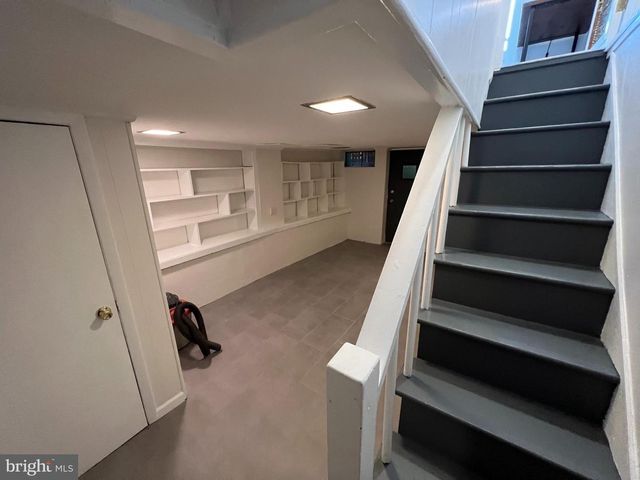 30 W ABINGTON AVE, Philadelphia, PA 19118