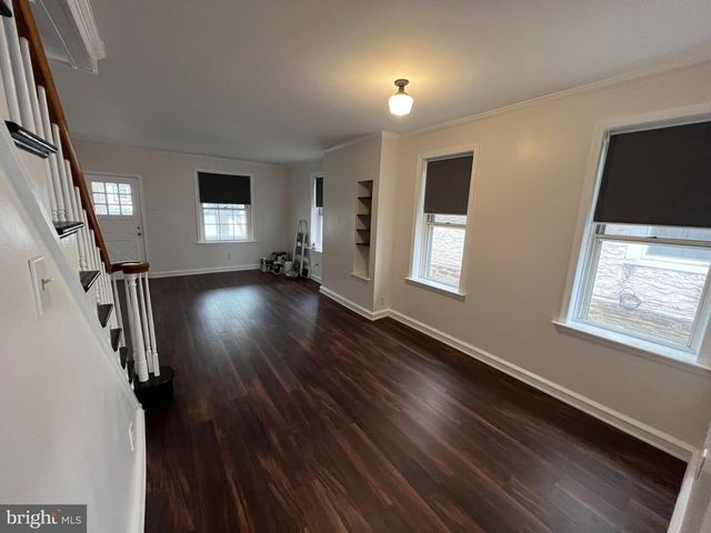 30 W ABINGTON AVE, Philadelphia, PA 19118