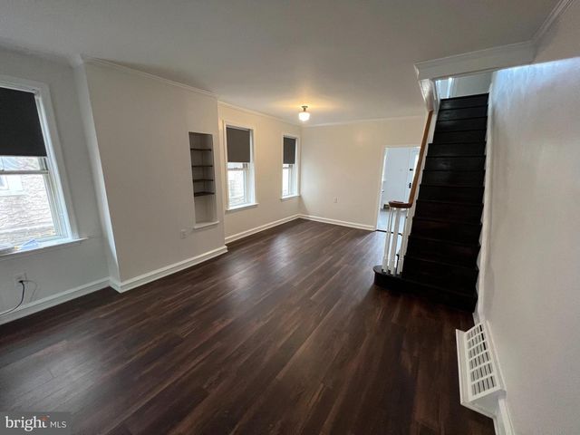 30 W ABINGTON AVE, Philadelphia, PA 19118