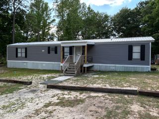 5240 Village Drive, Laurinburg, NC 28352