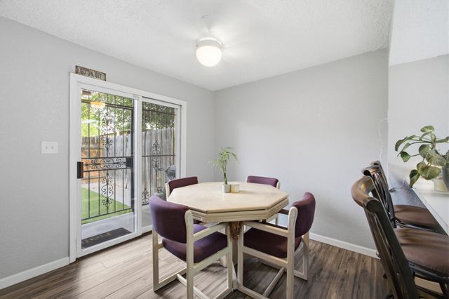 6041 Sequoia Road NW C13, Albuquerque, NM 87120