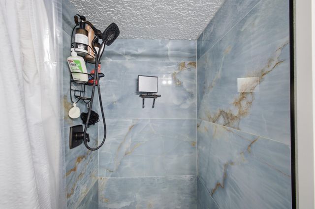 6041 Sequoia Road NW C13, Albuquerque, NM 87120