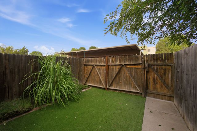 6041 Sequoia Road NW C13, Albuquerque, NM 87120
