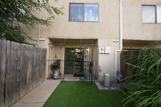 6041 Sequoia Road NW C13, Albuquerque, NM 87120