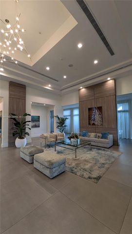 8001 NW 41st Street F-204, Doral, FL 33166