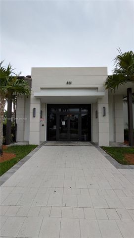8001 NW 41st Street F-204, Doral, FL 33166