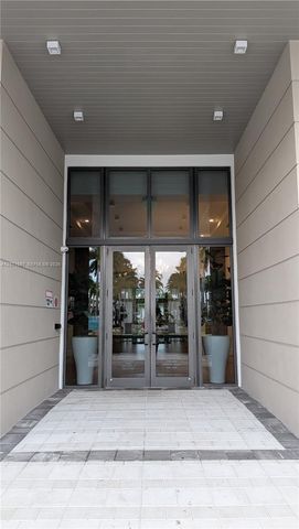8001 NW 41st Street F-204, Doral, FL 33166