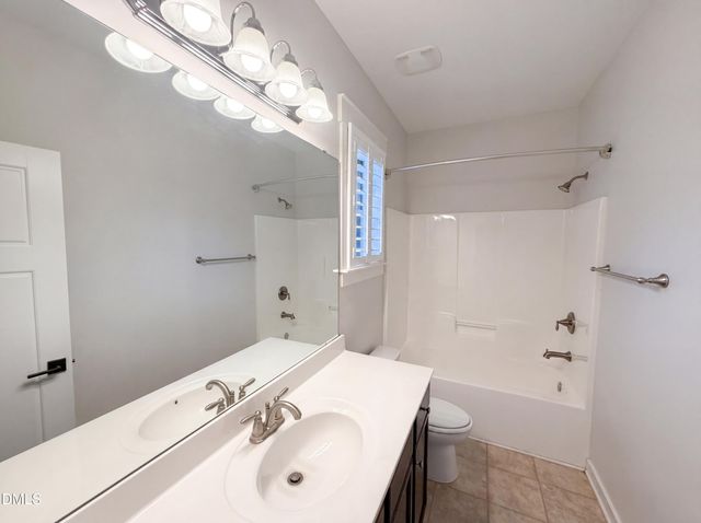 644 Ashe Lake Way, Fuquay Varina, NC 27526